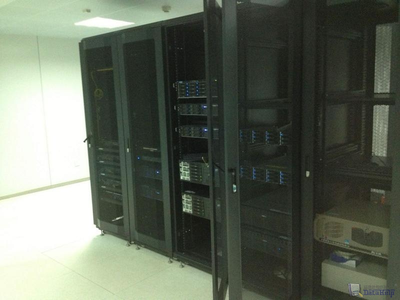聊城職業學院ESX-SERVER的LUN錯誤合并虛擬機數據恢復